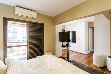 Apartamento à venda com 190m², 4 quartos e 3 vagas Apartamento à venda com 190m², 4 quartos e 3 vagasSuíte 2