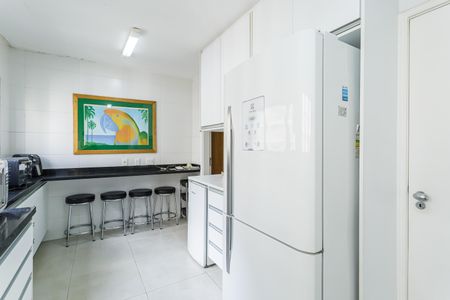 Apartamento à venda com 190m², 4 quartos e 3 vagas Apartamento à venda com 190m², 4 quartos e 3 vagasCozinha