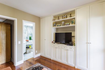 Apartamento à venda com 190m², 4 quartos e 3 vagas Apartamento à venda com 190m², 4 quartos e 3 vagasSuíte 1