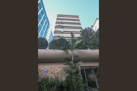 Apartamento à venda com 107m², 2 quartos e 2 vagasFachada