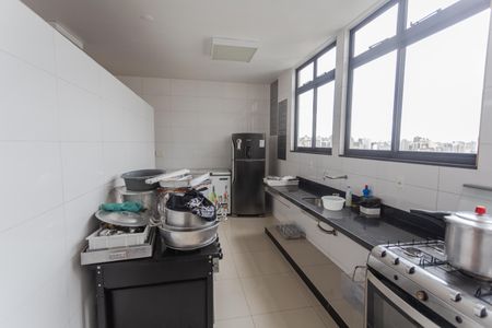 Apartamento à venda com 60m², 2 quartos e sem vagaÁrea comum - Cozinha do Salão de festas