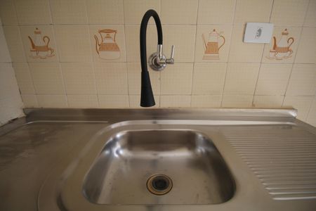 Apartamento à venda com 52m², 2 quartos e 1 vagaCozinha - Torneira