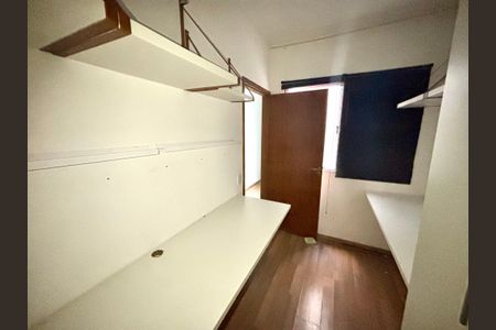 Casa para alugar com 156m², 3 quartos e 2 vagasQuarto 2