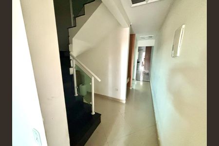 Casa para alugar com 156m², 3 quartos e 2 vagasCorredor