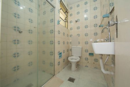 Apartamento à venda com 76m², 2 quartos e 1 vagaBANHEIRO