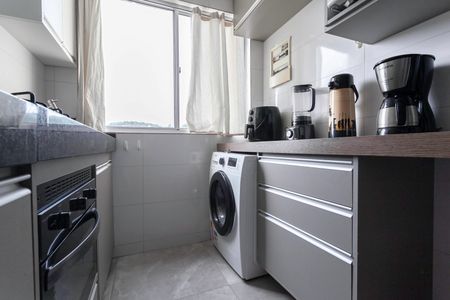 Apartamento à venda com 71m², 3 quartos e 2 vagasCozinha e Área de Serviço