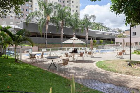 Apartamento à venda com 71m², 3 quartos e 2 vagasÁrea comum - Piscina