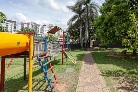Apartamento à venda com 71m², 3 quartos e 2 vagasÁrea comum - Playground