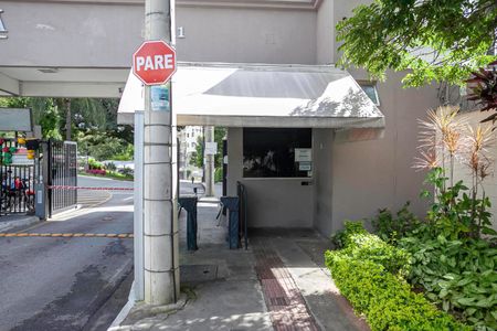 Apartamento à venda com 71m², 3 quartos e 2 vagasFachada e portaria