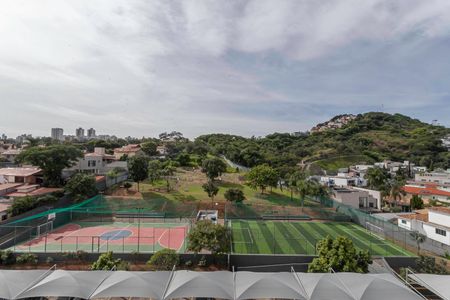 Apartamento à venda com 71m², 3 quartos e 2 vagasVaranda da sala - Vista