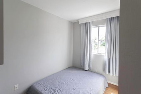 Apartamento à venda com 71m², 3 quartos e 2 vagasQuarto 1