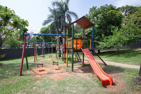 Apartamento à venda com 71m², 3 quartos e 2 vagasÁrea comum - Playground