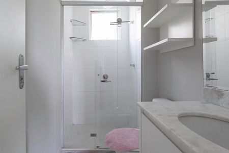Apartamento à venda com 71m², 3 quartos e 2 vagasBanheiro da suíte 