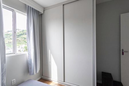 Apartamento à venda com 71m², 3 quartos e 2 vagasQuarto 1