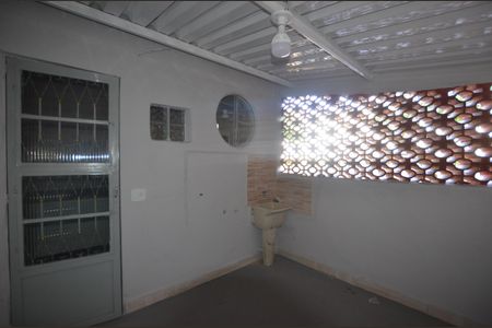 Apartamento para alugar com 80m², 2 quartos e 1 vagaÁrea de Serviço