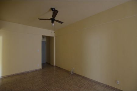 Sala de apartamento para alugar com 2 quartos, 80m² em Realengo, Rio de Janeiro