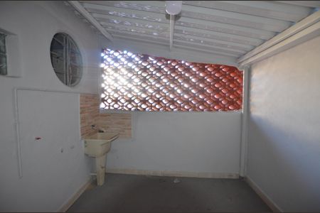 Apartamento para alugar com 80m², 2 quartos e 1 vagaÁrea de Serviço