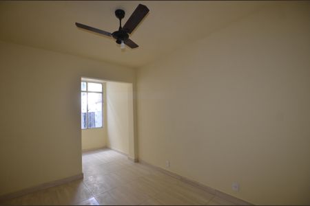 Quarto 2 de apartamento para alugar com 2 quartos, 80m² em Realengo, Rio de Janeiro