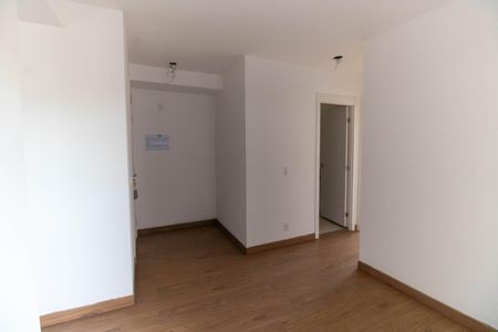 Sala de apartamento para alugar com 2 quartos, 56m² em Santa Rosa, Niterói