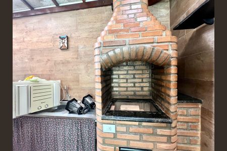 Apartamento para alugar com 144m², 4 quartos e 2 vagasChurrasqueira
