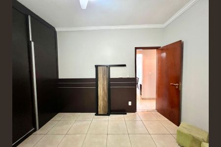 Apartamento para alugar com 144m², 4 quartos e 2 vagasQuarto Suíte