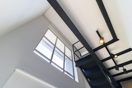 Studio para alugar com 40m², 1 quarto e sem vagaEscada