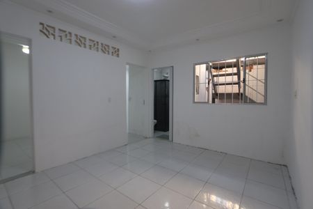 Sala de casa para alugar com 2 quartos, 70m² em Vila Ema, São Paulo