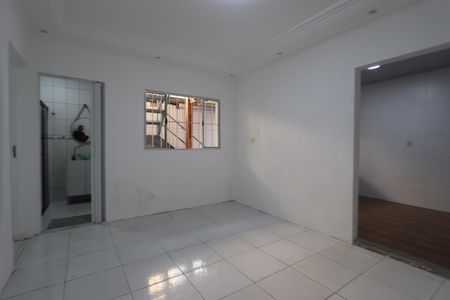 Sala de casa para alugar com 2 quartos, 70m² em Vila Ema, São Paulo