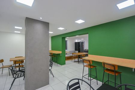 Apartamento para alugar com 38m², 2 quartos e sem vagaÁrea comum - Salão de festas
