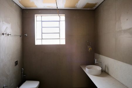 Casa para alugar com 140m², 4 quartos e sem vagaBanheiro