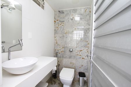 Casa à venda com 400m², 3 quartos e 2 vagasLavabo