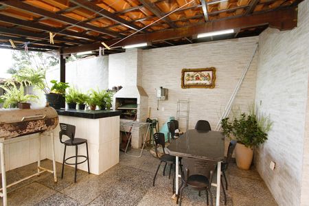 Casa à venda com 400m², 3 quartos e 2 vagasChurrasqueira