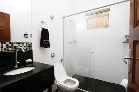 Casa à venda com 400m², 3 quartos e 2 vagasBanheiro Social