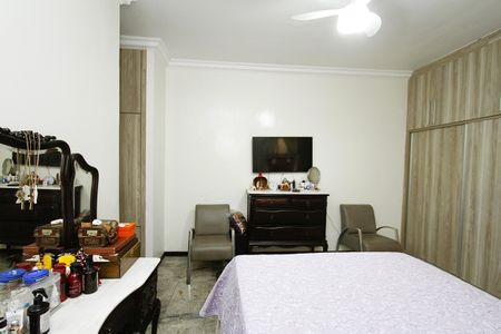 Casa à venda com 400m², 3 quartos e 2 vagasQuarto 3 - Suíte