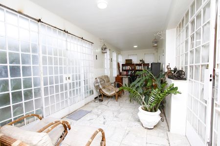 Casa à venda com 400m², 3 quartos e 2 vagasEscritório