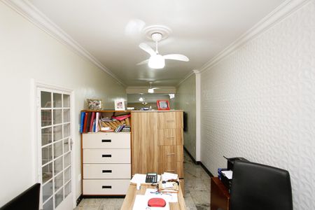 Casa à venda com 400m², 3 quartos e 2 vagasEscritório