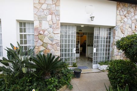 Casa à venda com 400m², 3 quartos e 2 vagasVaranda