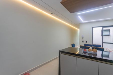 Casa para alugar com 162m², 3 quartos e 2 vagasCozinha 