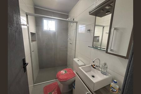 Casa à venda com 138m², 2 quartos e 1 vagaBanheiro social