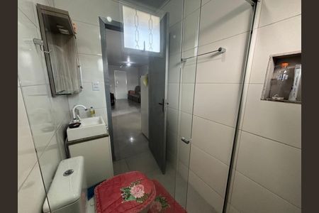 Casa à venda com 138m², 2 quartos e 1 vagaBanheiro social