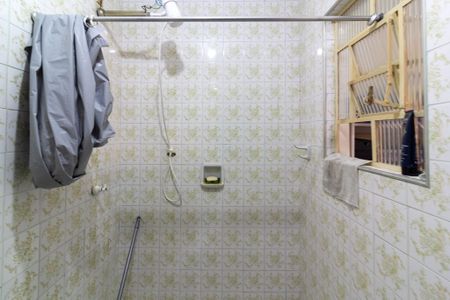 Casa à venda com 200m², 3 quartos e 2 vagasBanheiro de Serviço