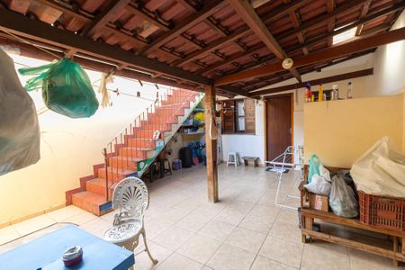 Casa à venda com 200m², 3 quartos e 2 vagasÁrea de Serviço e Quintal