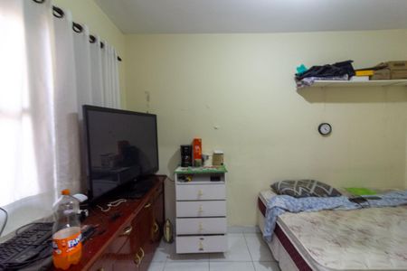 Casa à venda com 200m², 3 quartos e 2 vagasQuarto de Serviço