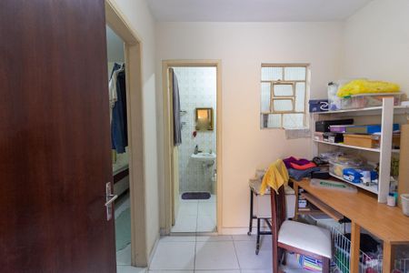 Casa à venda com 200m², 3 quartos e 2 vagasQuarto de Serviço