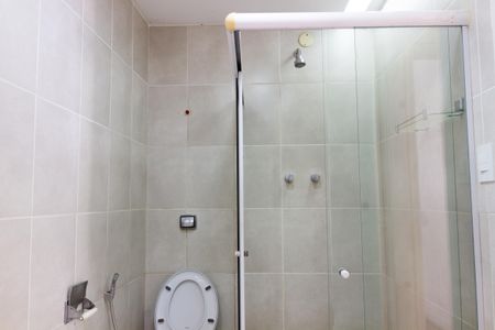Apartamento para alugar com 109m², 3 quartos e sem vagaBanheiro