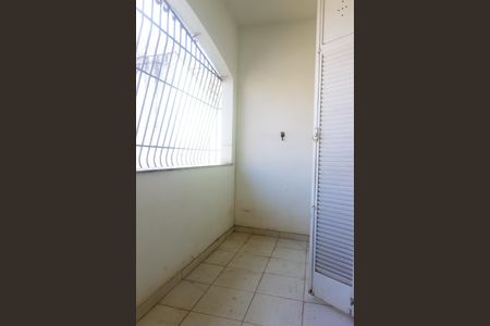 Apartamento para alugar com 109m², 3 quartos e sem vagaVaranda