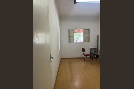 Casa à venda com 118m², 3 quartos e 3 vagas Casa à venda com 118m², 3 quartos e 3 vagasFoto 01