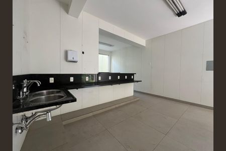 Cozinha de casa para alugar com 7 quartos, 720m² em Santa Lúcia, Belo Horizonte