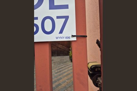 Casa à venda com 245m², 3 quartos e 4 vagasplaquinha 