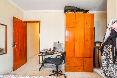 Casa à venda com 245m², 3 quartos e 4 vagasSuíte 1
